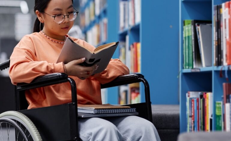 Revalorisation des bourses pour les étudiants touchés par le handicap